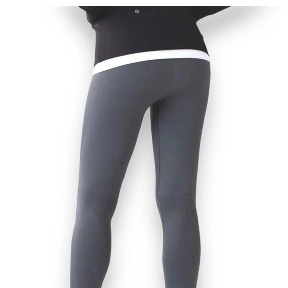 Lululemon Zone In Crop - Picture 3 of 4